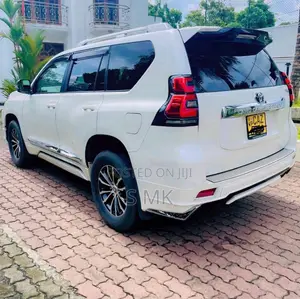 Toyota Land Cruiser Prado TX 2017 SUV (Used)