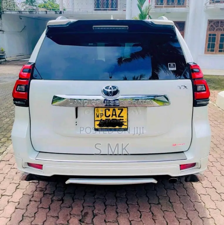 Toyota Land Cruiser Prado TX 2017 SUV (Used)
