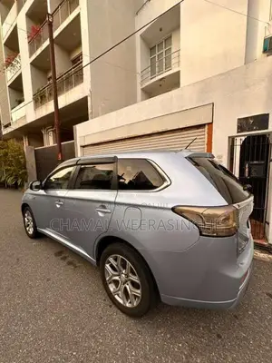 Mitsubishi Outlander 2013 SUV (Used)