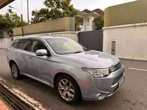 Mitsubishi Outlander 2013 SUV (Used)