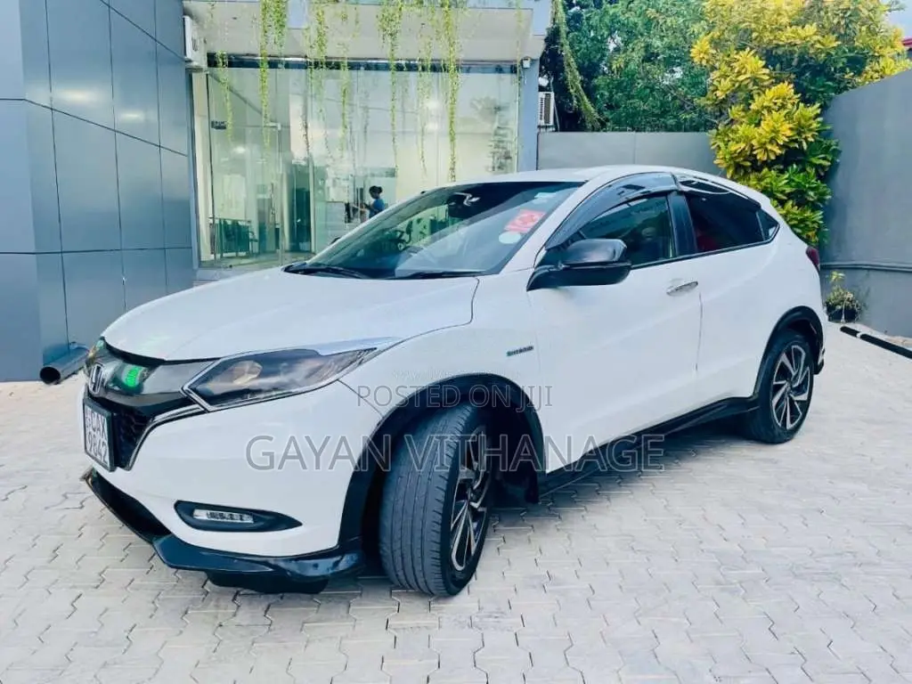 Honda Vezel RS 2017 SUV (Used)