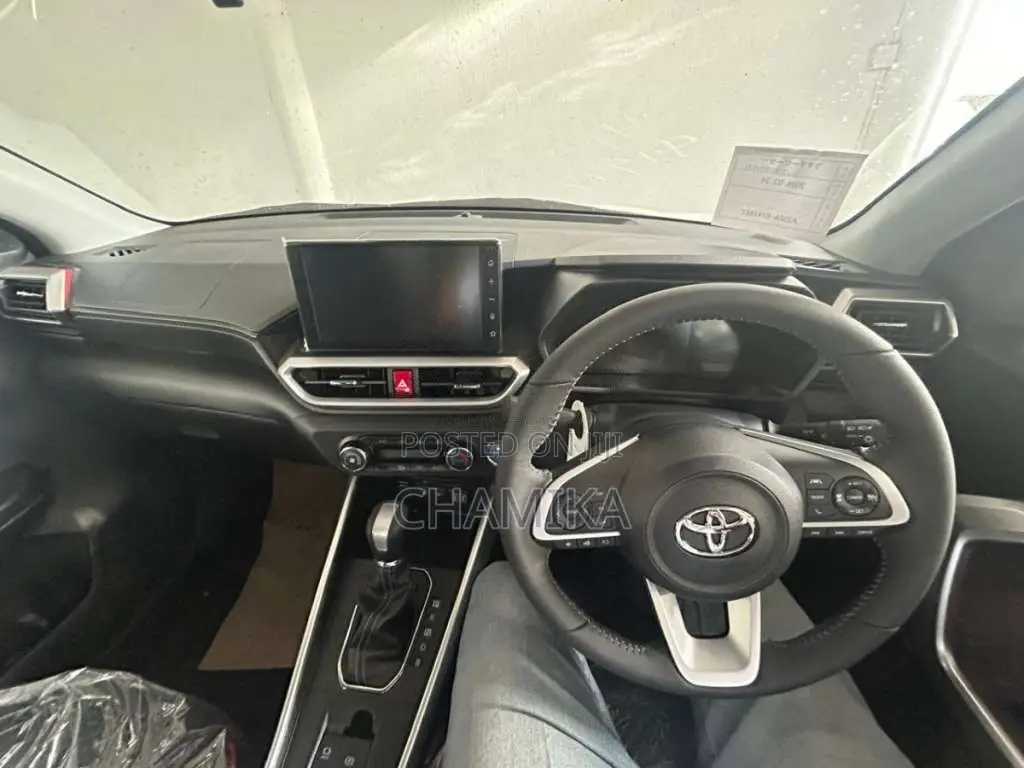 Toyota Raize Hybrid 2026 SUV Brand New