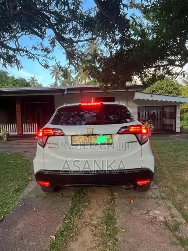 Honda Vezel Z Orange Pack Hybrid 2014 SUV (Used)