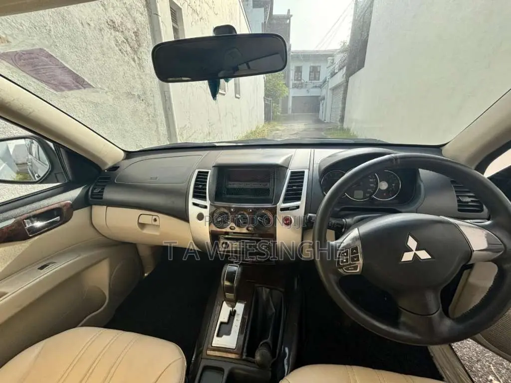 Mitsubishi Montero Sport 2012 SUV (Used)