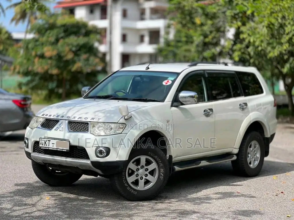 Mitsubishi Montero 2012 SUV (Used)