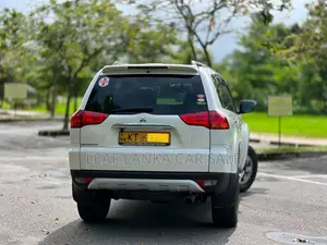 Mitsubishi Montero 2012 SUV (Used)