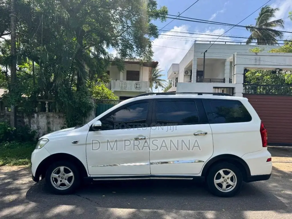 DFSK Glory 330 2019 SUV (Used)
