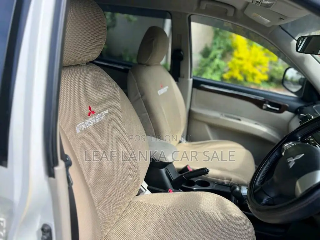 Mitsubishi Montero 2012 SUV (Used)