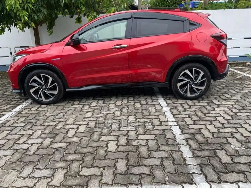 Honda VEZEL RS 2017 SUV (Used)