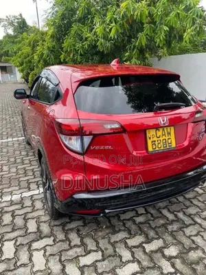 Honda VEZEL RS 2017 SUV (Used)