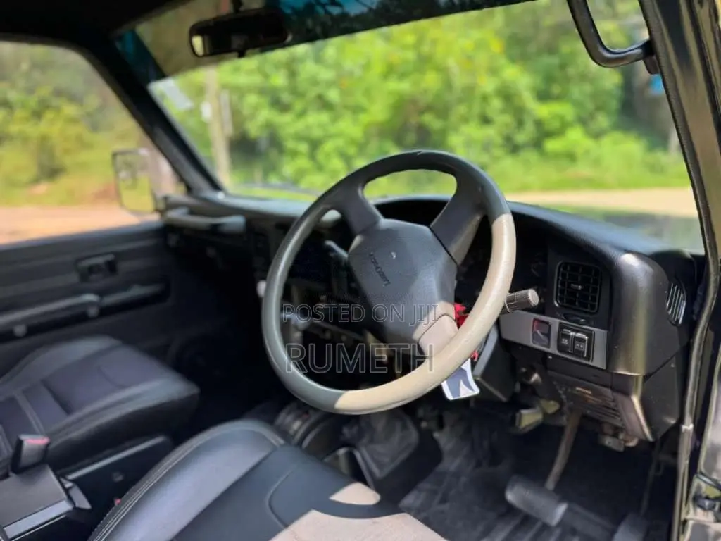 Toyota Land Cruiser Box Prado KZJ78 1994 SUV (Used)