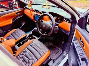 Nissan Magnite TEKNA PLUS EZ-SHIFT 2025 SUV (Used)