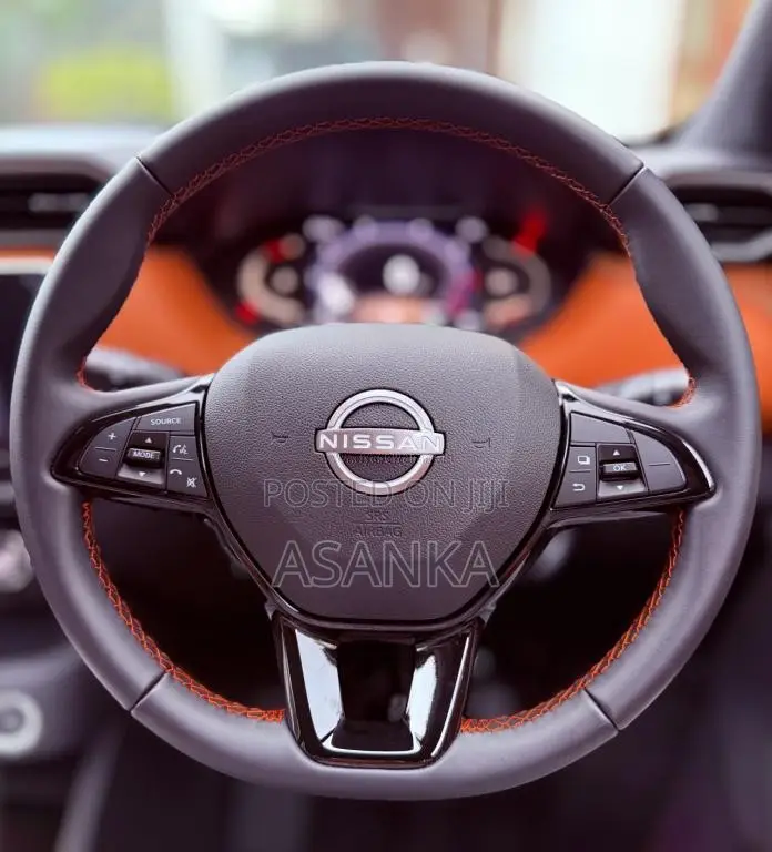 Nissan Magnite TEKNA PLUS EZ-SHIFT 2025 SUV (Used)