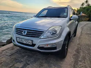Micro Rexton 2017 SUV (Used)