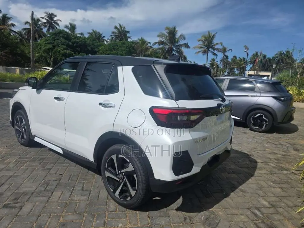Toyota Raize 2026 SUV Brand New