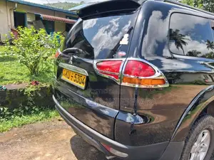 Mitsubishi Montero Sport 2012 SUV (Used)