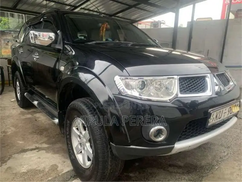 Mitsubishi Montero Sport 2012 SUV (Used)