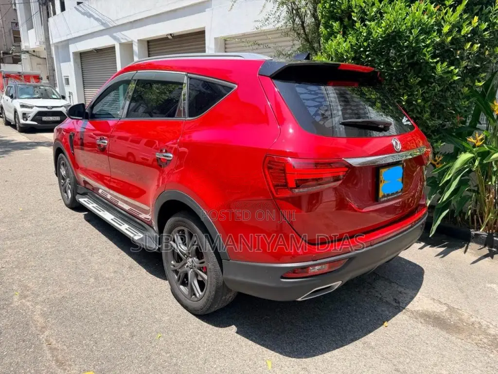 DFSK Glory I-Auto 2022 SUV (Used)