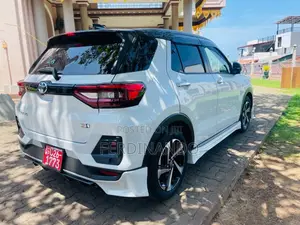 Toyota Raize Hybrid 2025 SUV Unregistered (Recondition)
