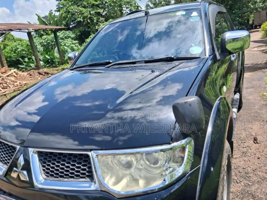 Mitsubishi Montero Sport 2012 SUV (Used)