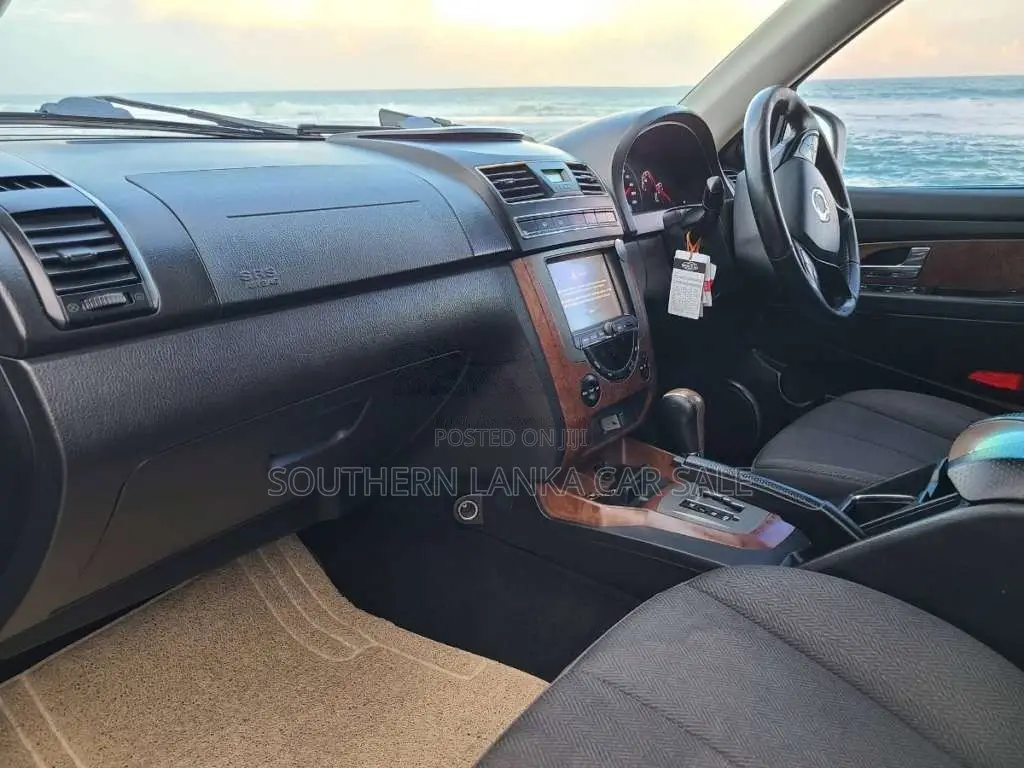 Micro Rexton 2017 SUV (Used)