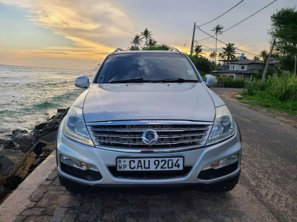 Micro Rexton 2017 SUV (Used)