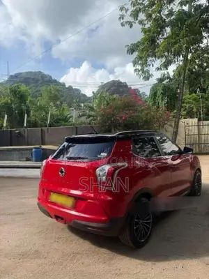 Micro Tivoli 2016 SUV (Used)