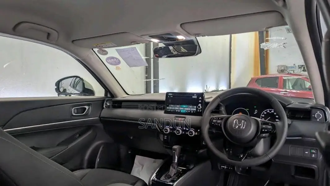 Honda Vezel Z Grade 2025 SUV Unregistered (Recondition)