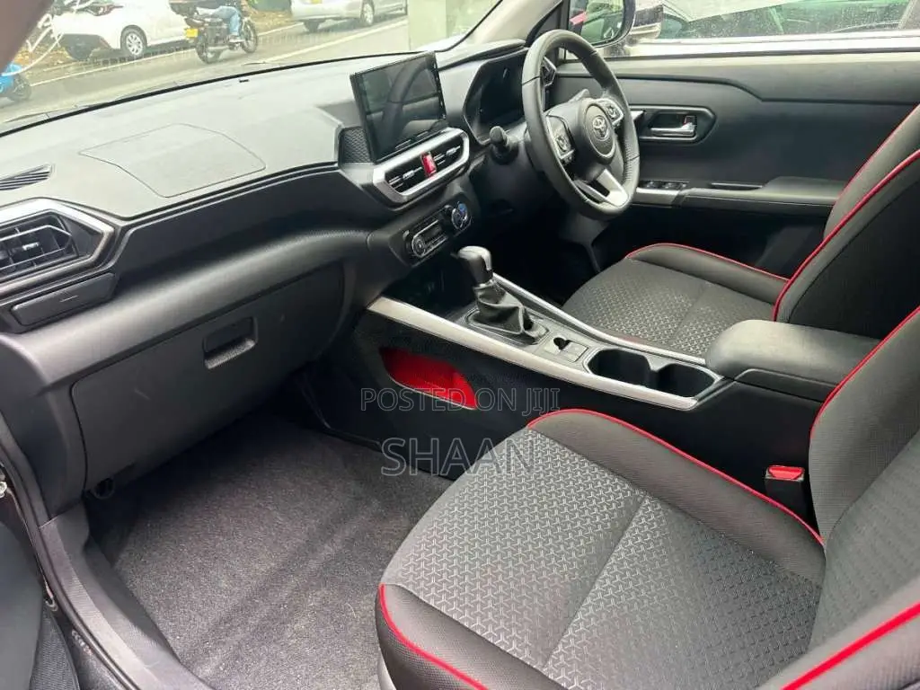 Toyota Raize Z 2025 SUV Unregistered (Recondition)