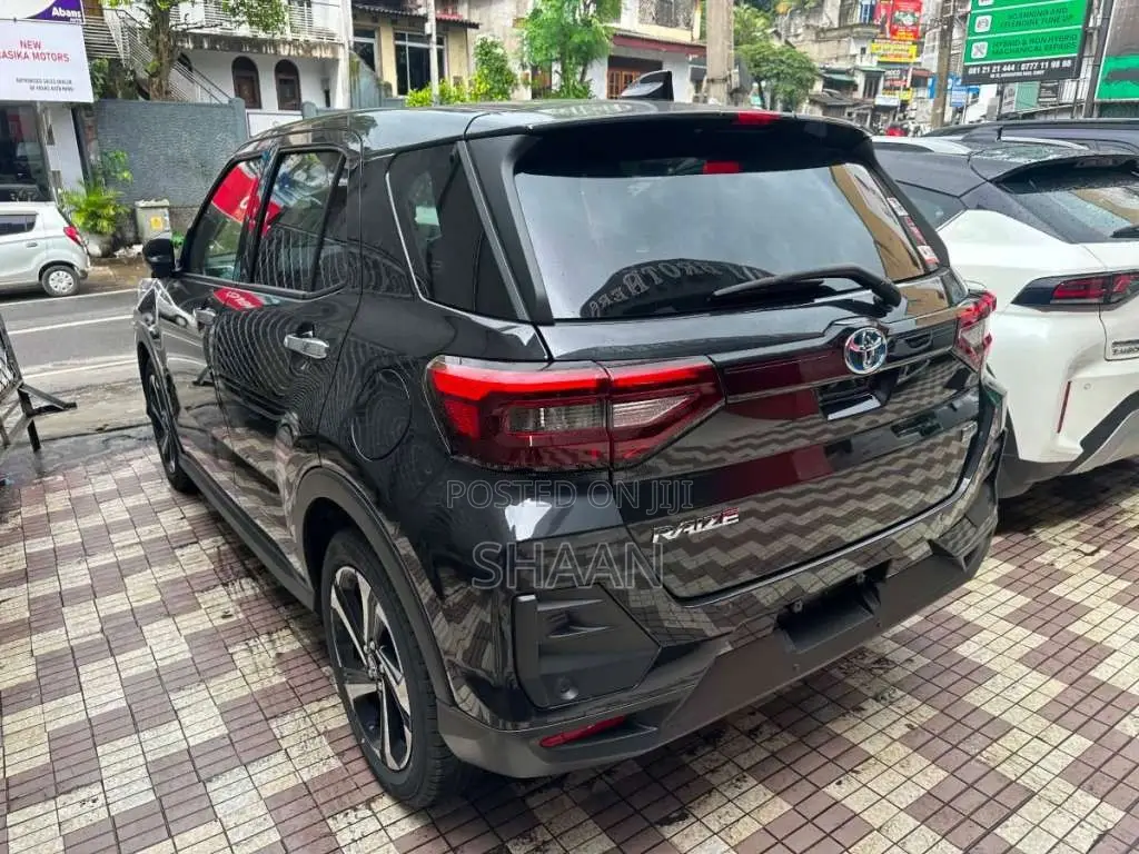 Toyota Raize Z 2025 SUV Unregistered (Recondition)