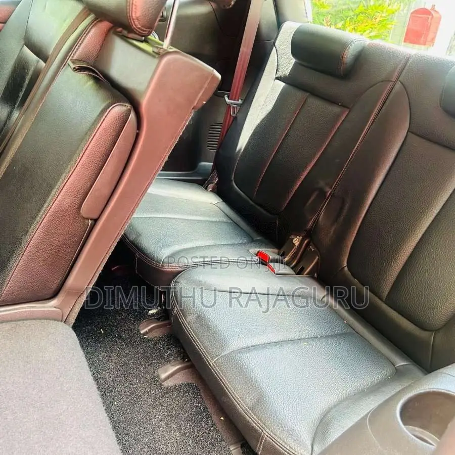 Hyundai Santa Fe 2010 SUV (Used)