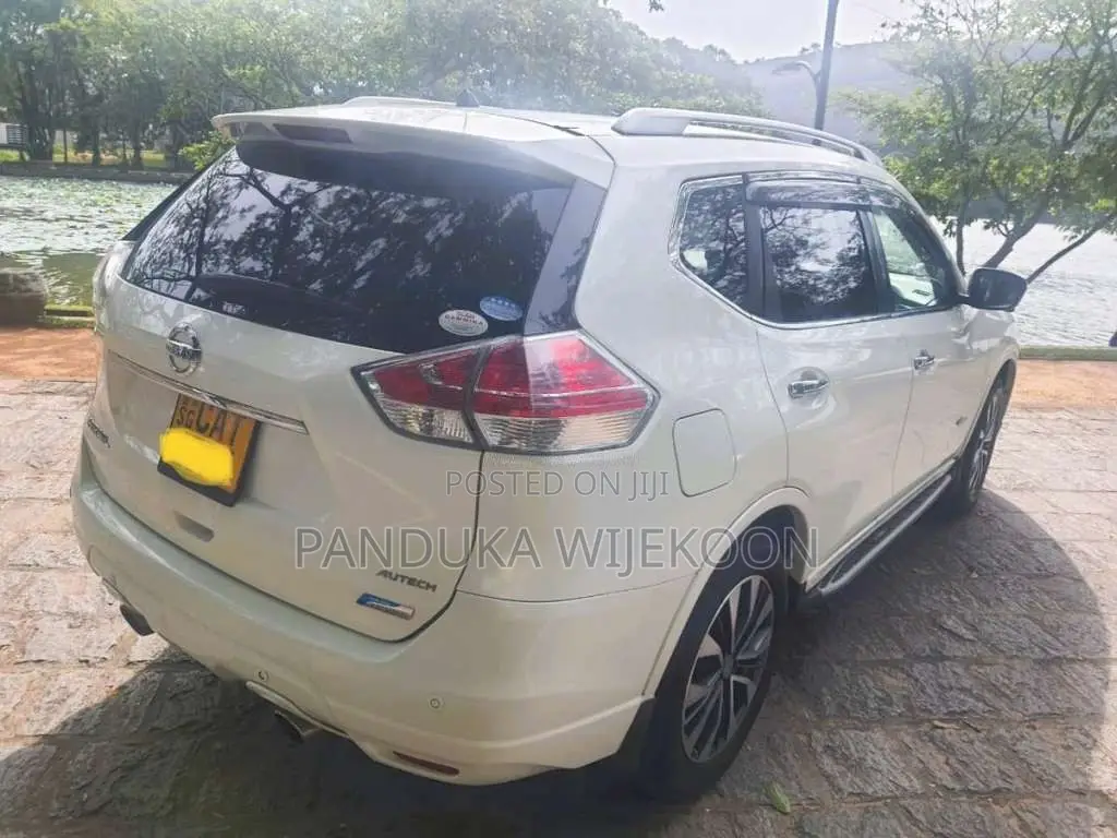 Nissan X-Trail Mode Premier 2016 SUV (Used)