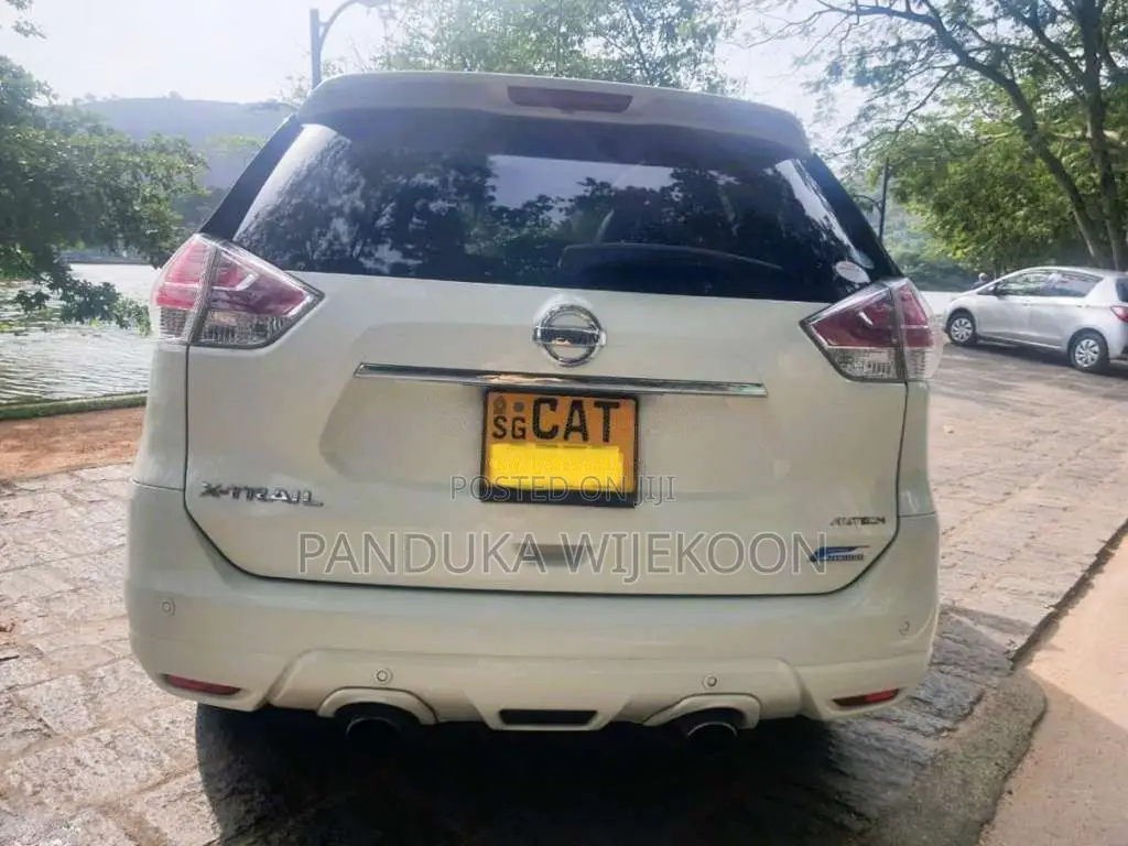 Nissan X-Trail Mode Premier 2016 SUV (Used)