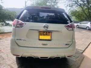 Nissan X-Trail Mode Premier 2016 SUV (Used)