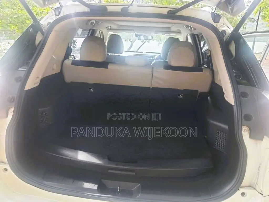 Nissan X-Trail Mode Premier 2016 SUV (Used)