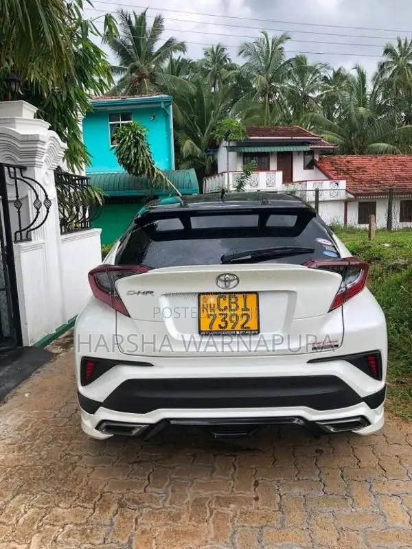 Toyota CHR 2019 SUV (Used)