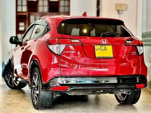 Honda Vezel RS Sensing 2018 SUV (Used)