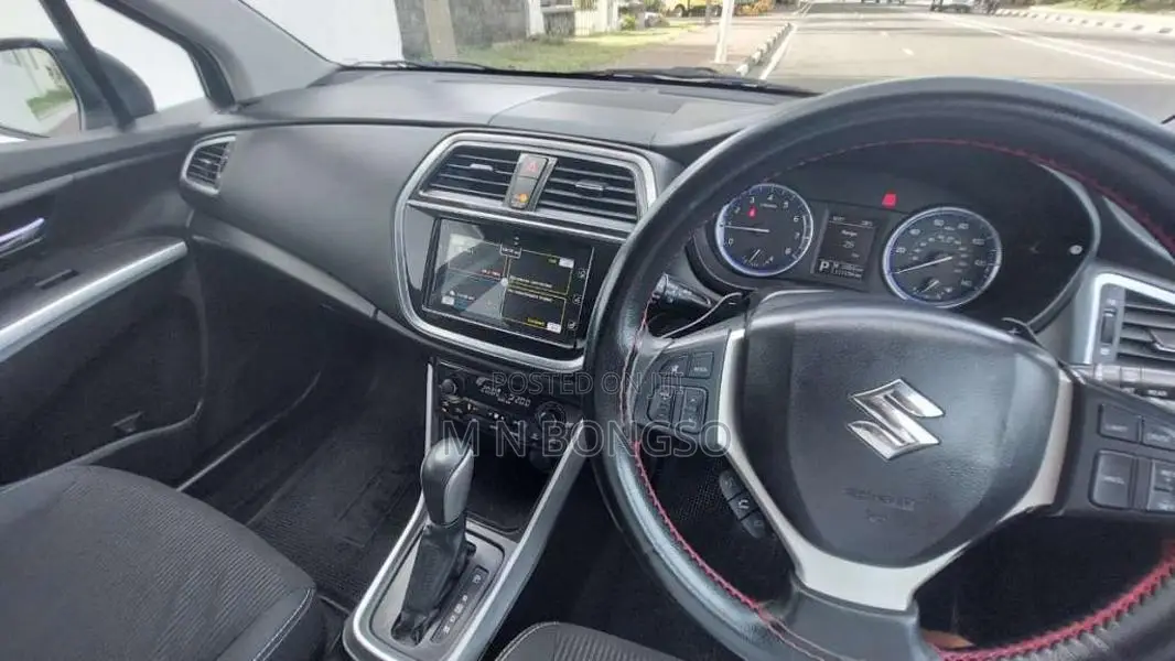 Suzuki Scross 2017 SUV (Used)