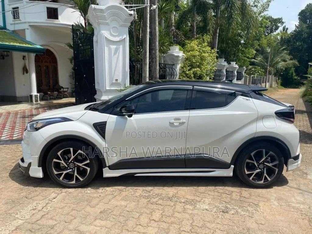 Toyota CHR 2019 SUV (Used)