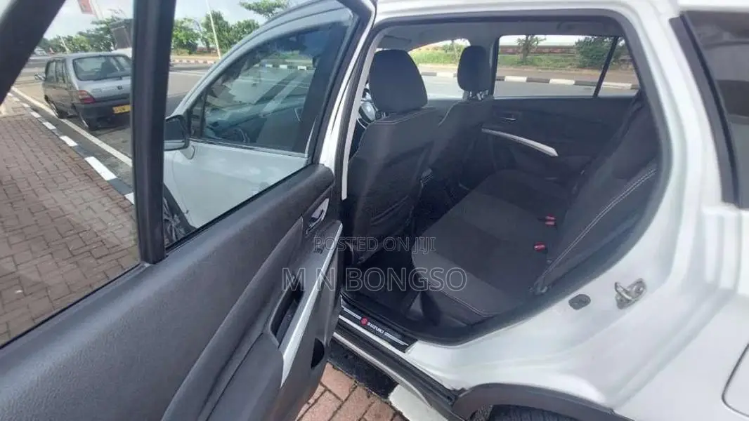Suzuki Scross 2017 SUV (Used)