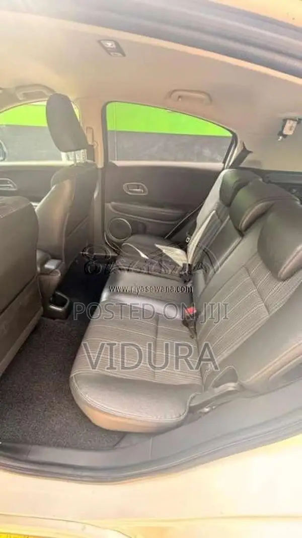 Honda Vezel 2016 SUV (Used)