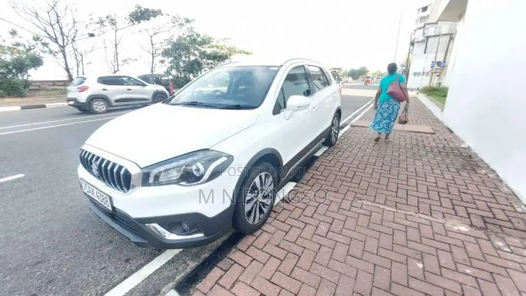 Suzuki Scross 2017 SUV (Used)
