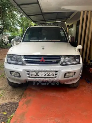 Mitsubishi Montero 2001 SUV (Used)