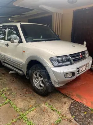 Mitsubishi Montero 2001 SUV (Used)