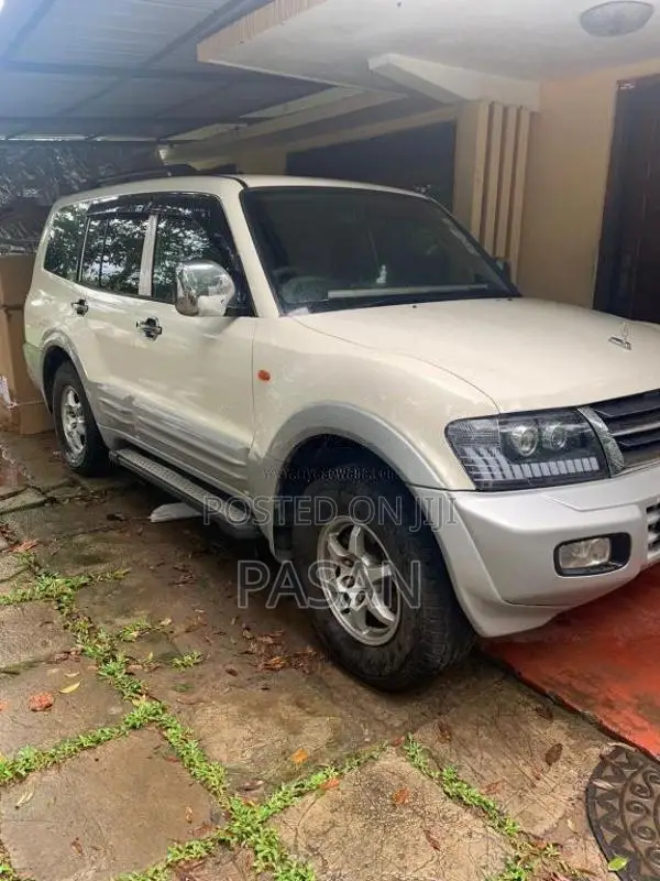 Mitsubishi Montero 2001 SUV (Used)