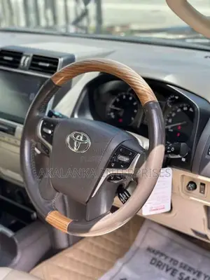 Toyota Land Cruiser Prado TX 2017 SUV (Used)