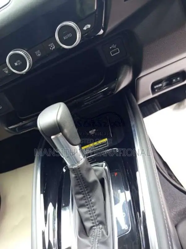 Honda Vezel Z Premium 2024 SUV Unregistered (Recondition)