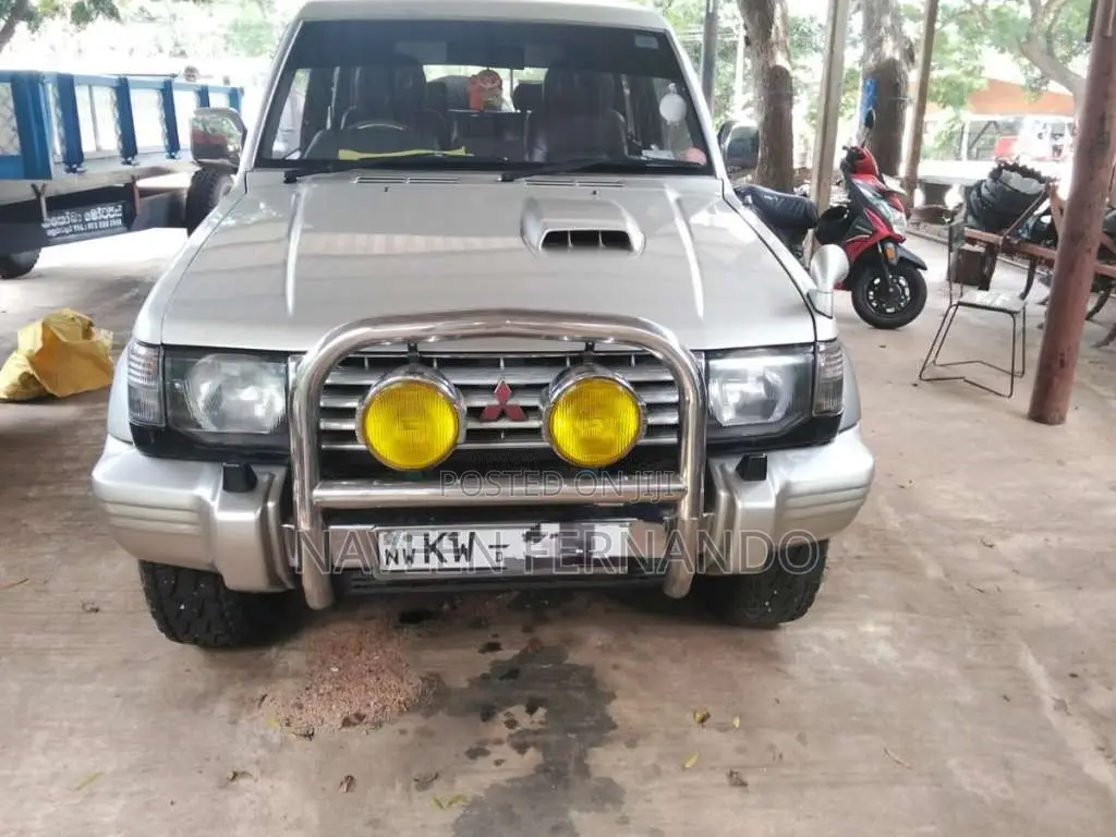Mitsubishi Pajero 2013 SUV (Used)