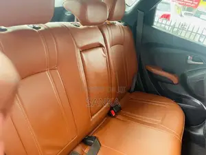 Hyundai Tucson 2011 SUV (Used)