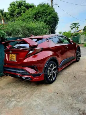 Toyota CHR 2017 SUV (Used)